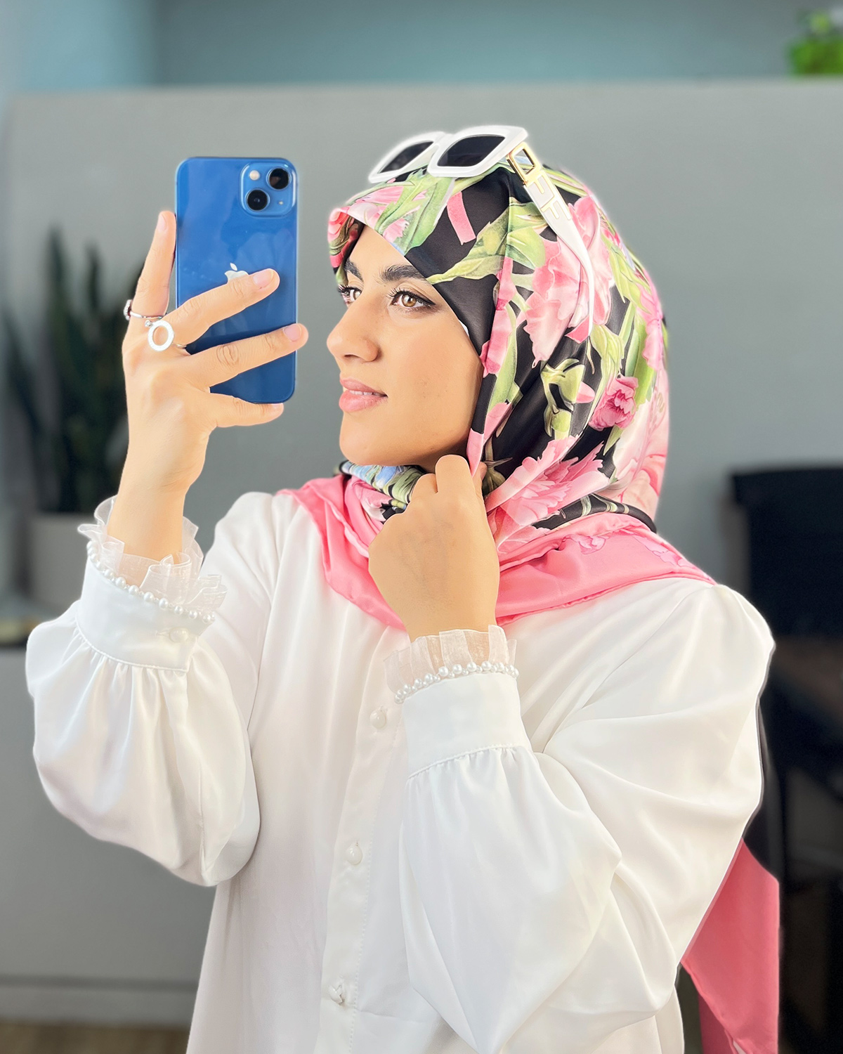 مشکی مشکی